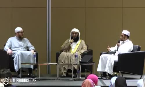 What Is The Best Way To Convey Islam In A Non-Muslim Country - Mufti Menk 2015 Q&A