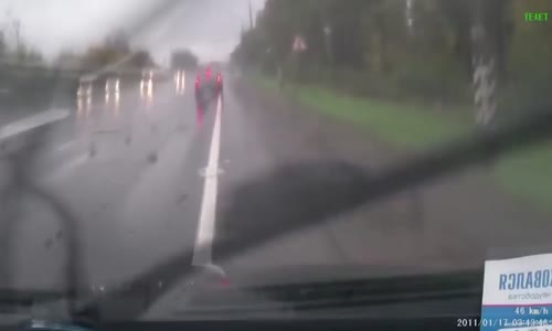 BMW 7 Series Hydroplaning Head-On Crash 