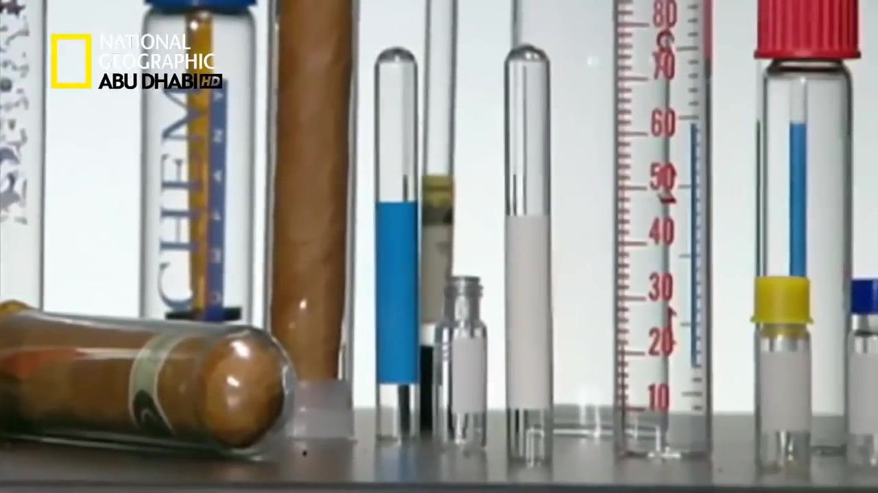 كيف صنع زجاجات المختبرات الحساسة Laboratory Glassware 